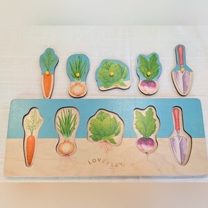 Lovevery Wooden Montessori Vegetable Puzzle